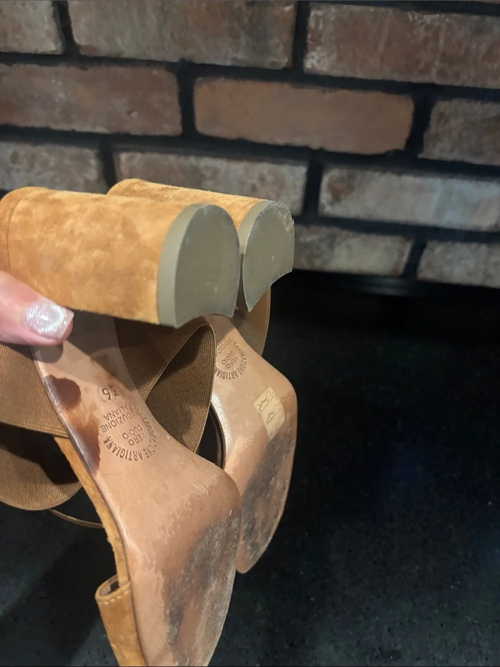 Vecceli Italy elegant tan